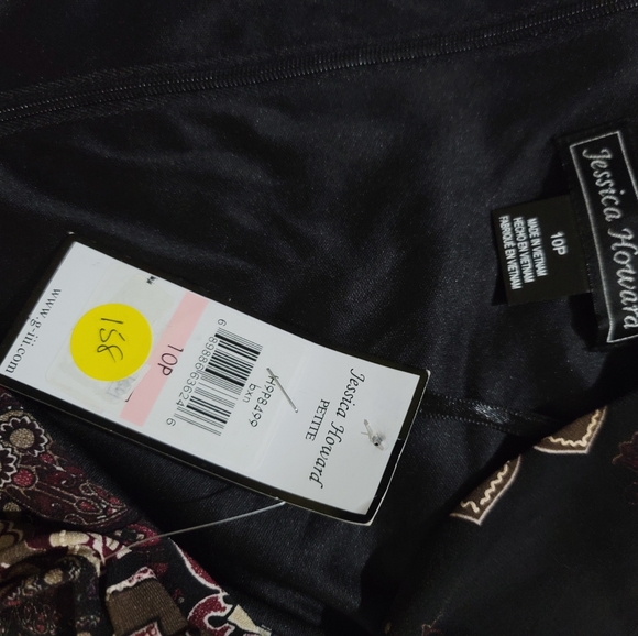 Jessica Howard Petite 3/4 Sleeve Faux Wrap Midi Dress - Picture 4 of 5